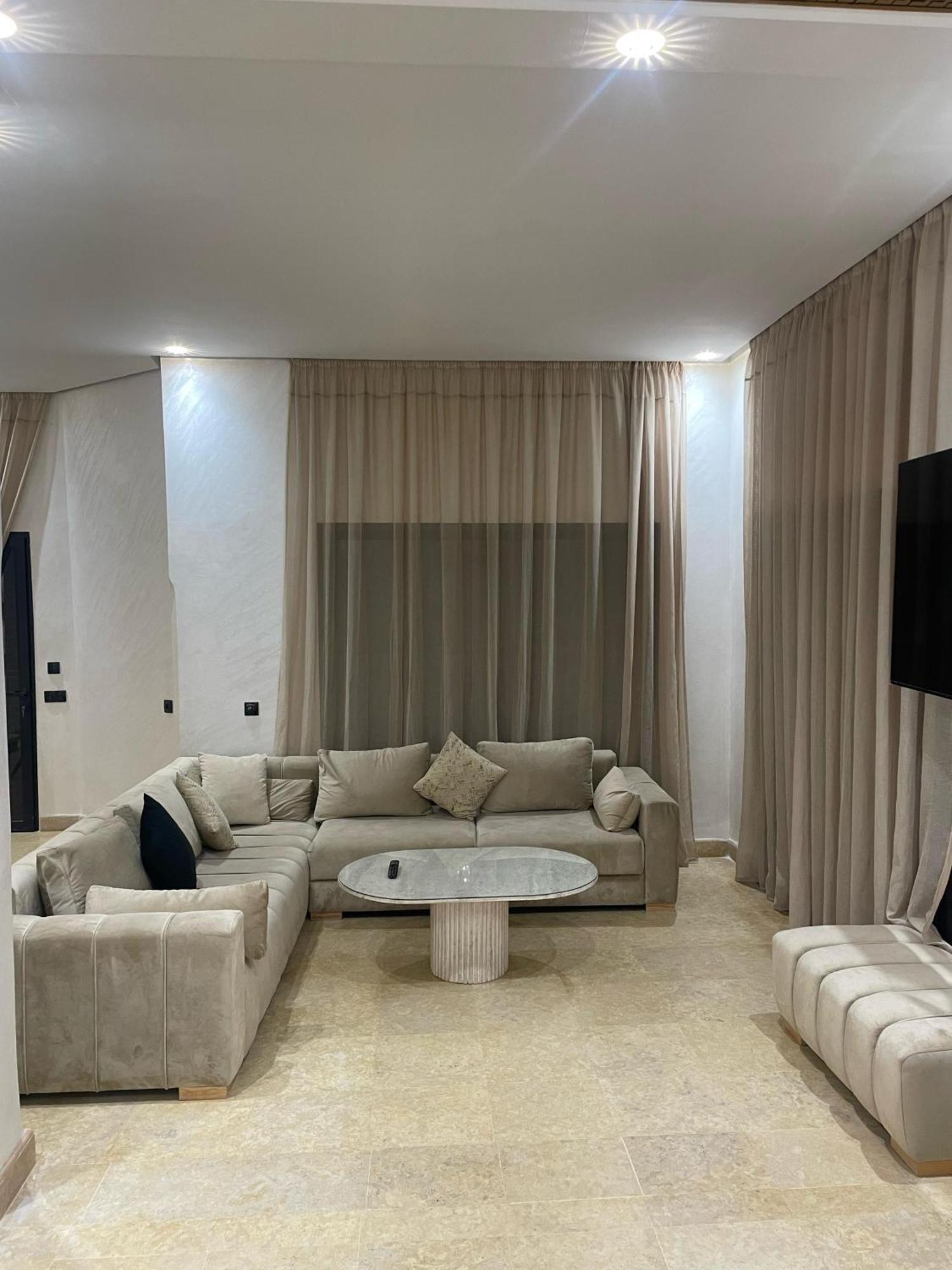 Alloggio in famiglia Villa, Jardin & Piscine
